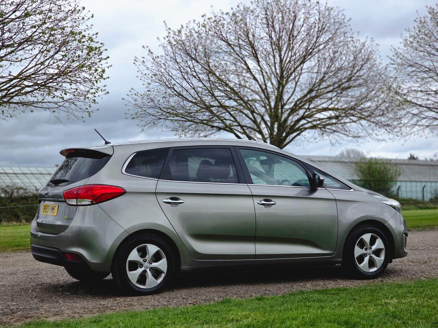 2013 Kia Carens image 4
