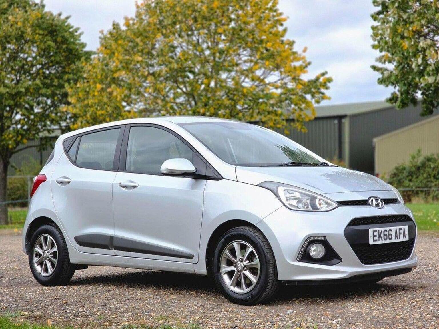 2016 Hyundai i10 image 2