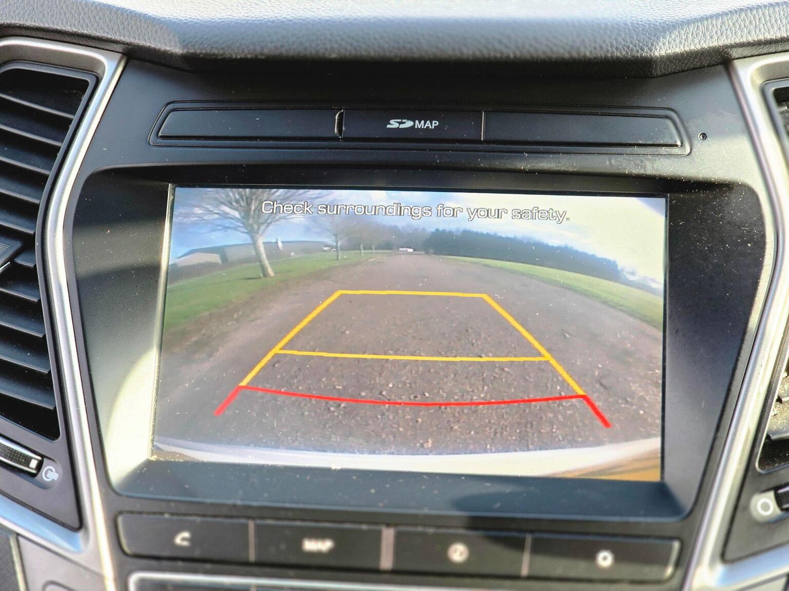 2017 Hyundai Santa Fe image 41