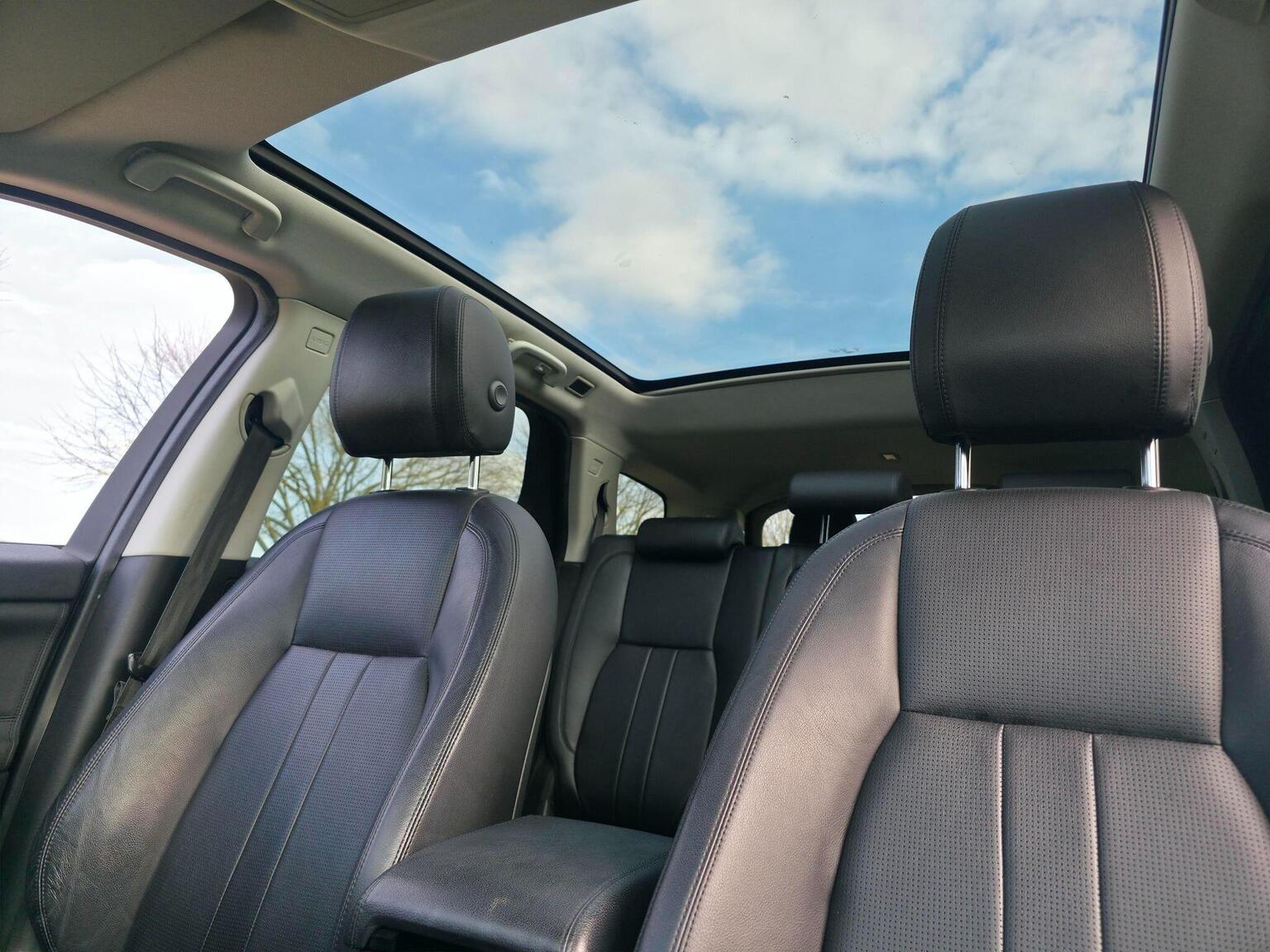 2018 Land Rover Discovery Sport image 33