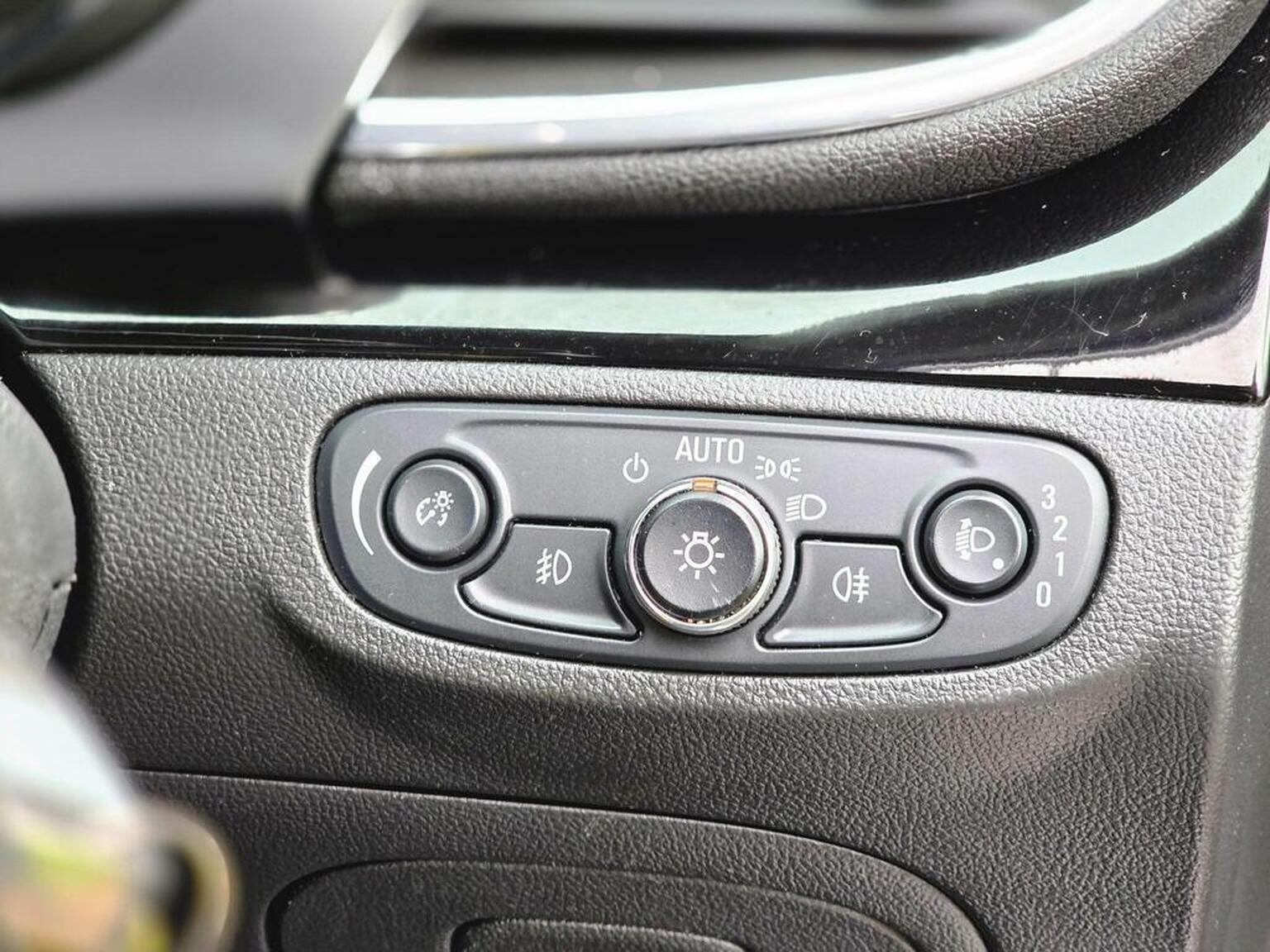 2016 Vauxhall Mokka X image 36