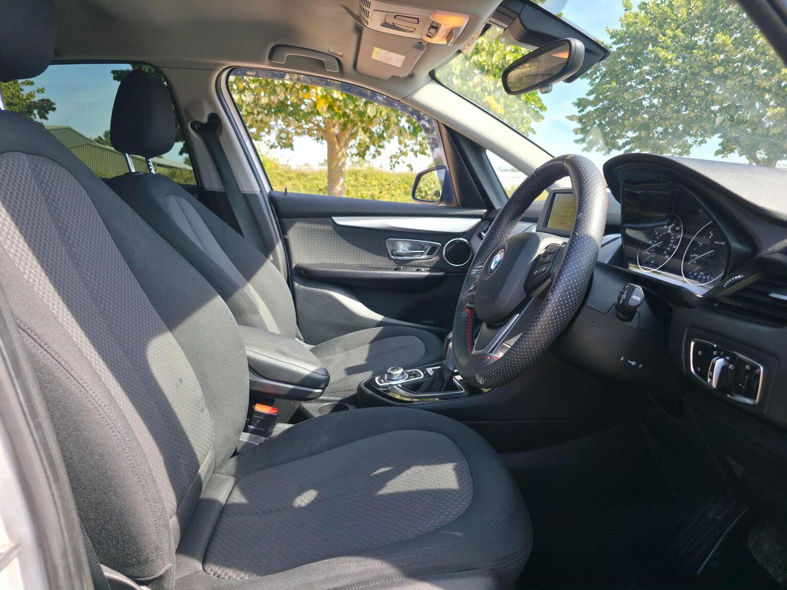 2015 BMW 2 Series Active Tourer image 23