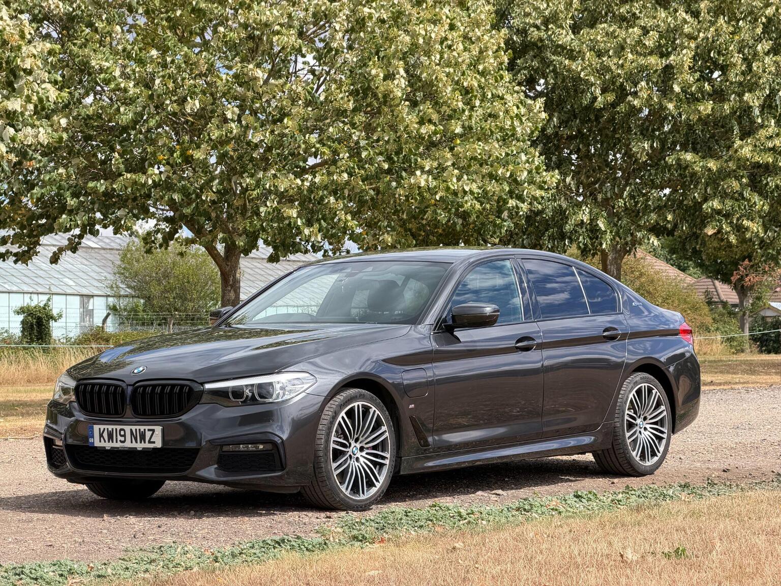 2019 BMW 5 Series image 20