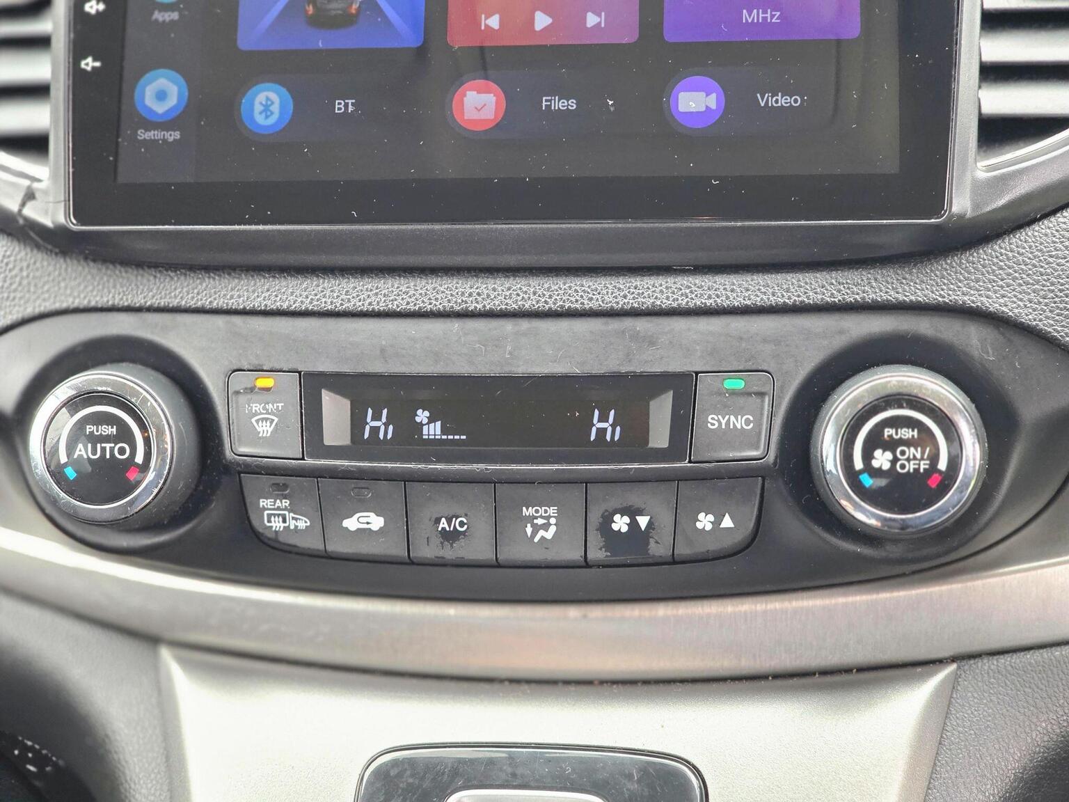 2013 Honda CR-V image 38