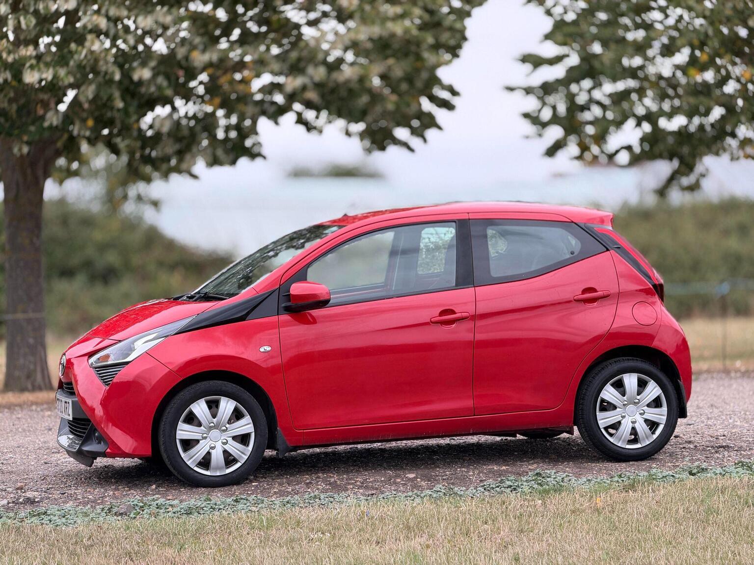 2020 Toyota AYGO image 16