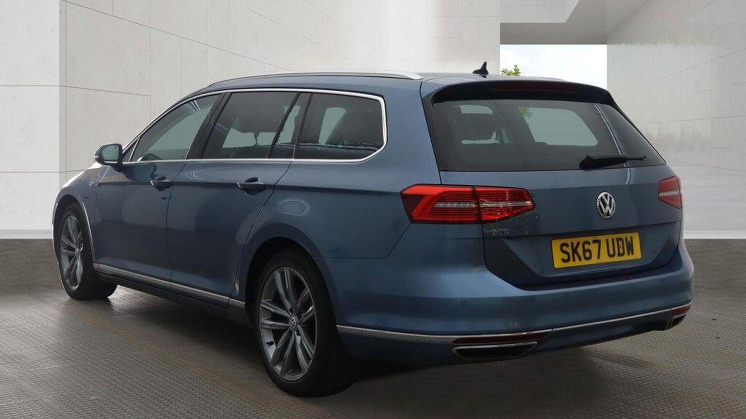 2017 Volkswagen Passat image 6