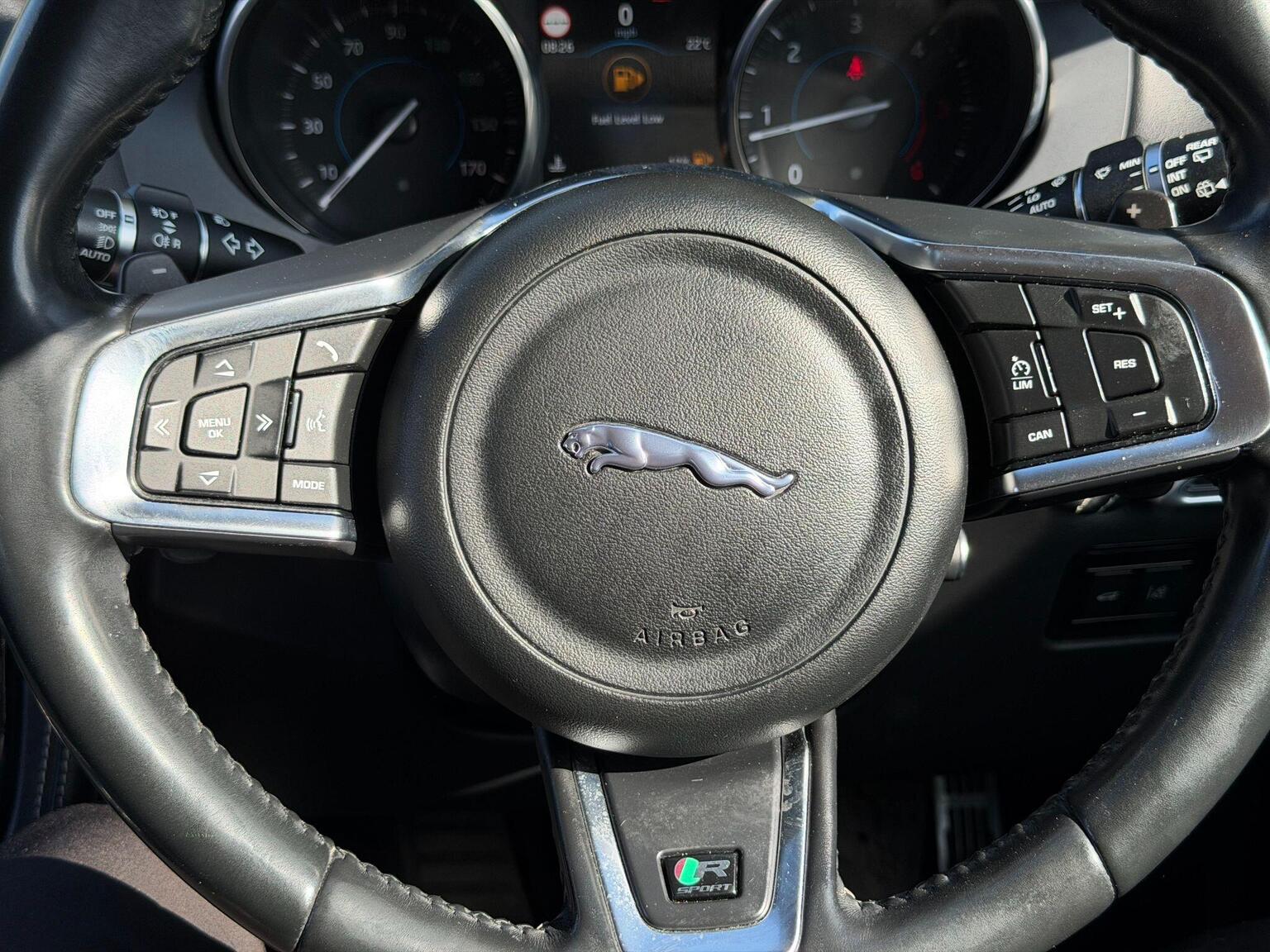 2018 Jaguar F-PACE image 50