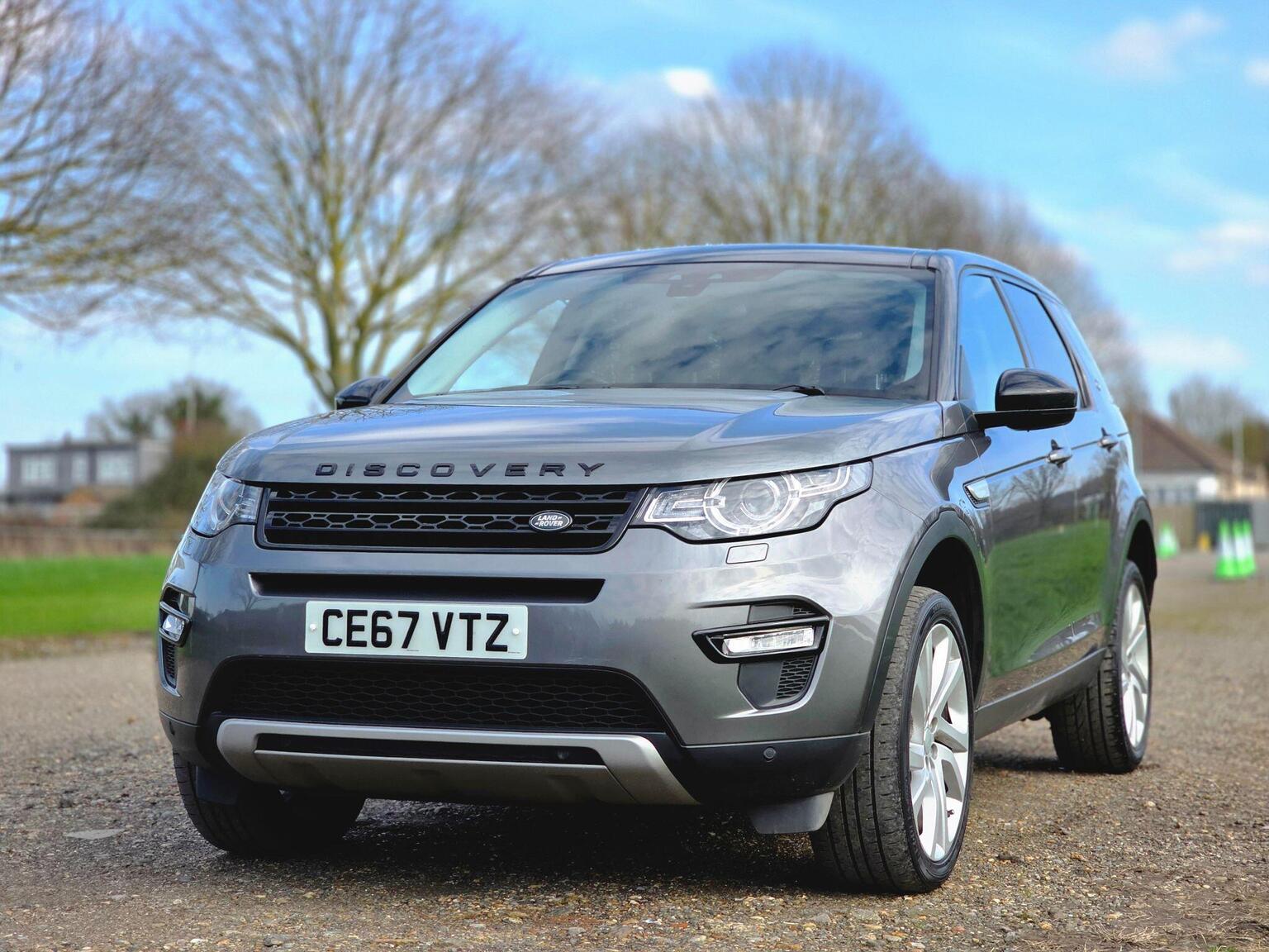 2018 Land Rover Discovery Sport image 17