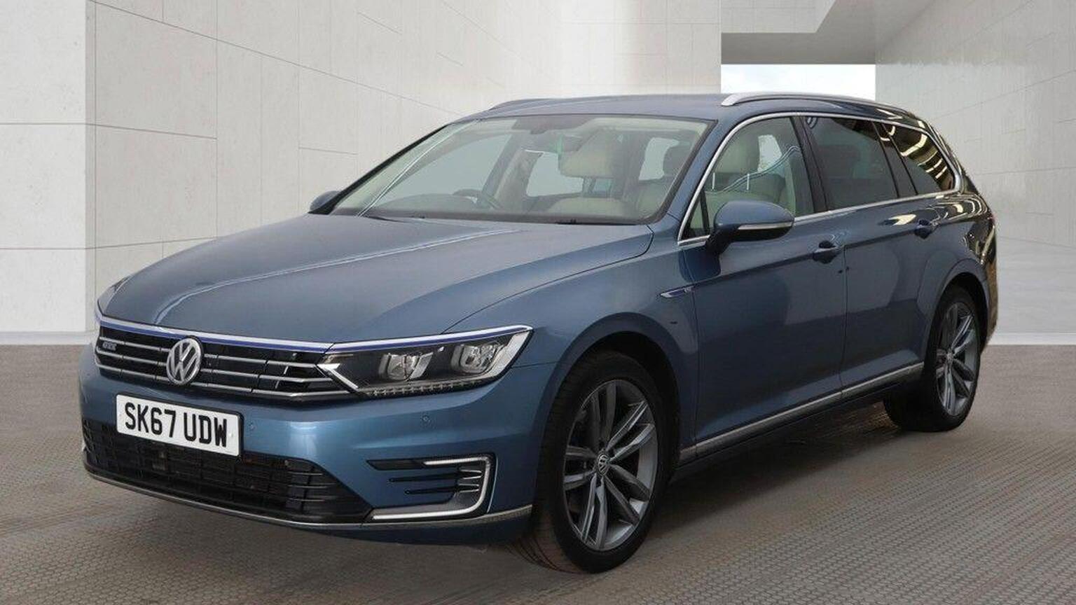 2017 Volkswagen Passat image 9