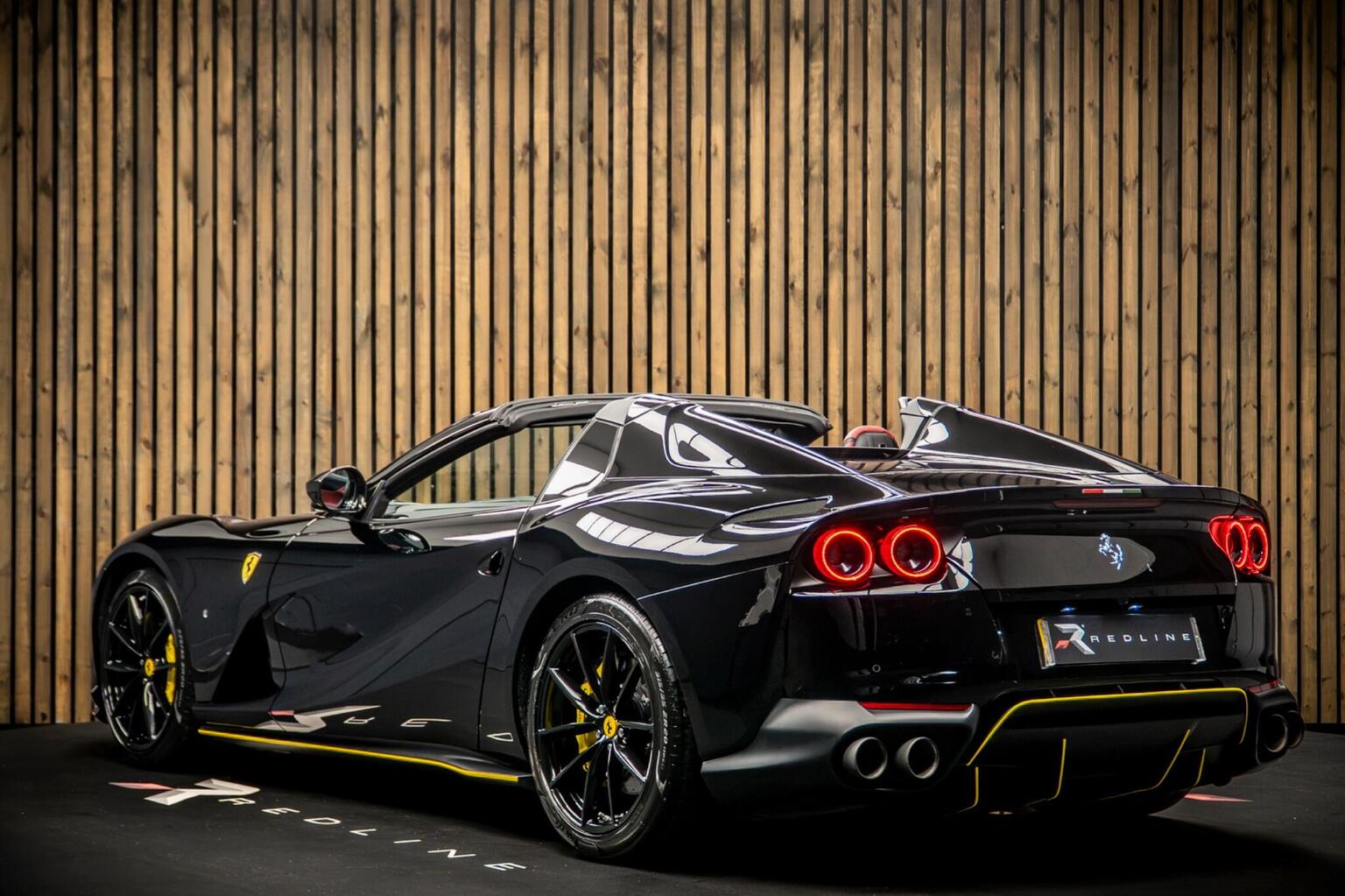 2020 Ferrari 812 GTS V12 Spider F1 DCT — photograph 3