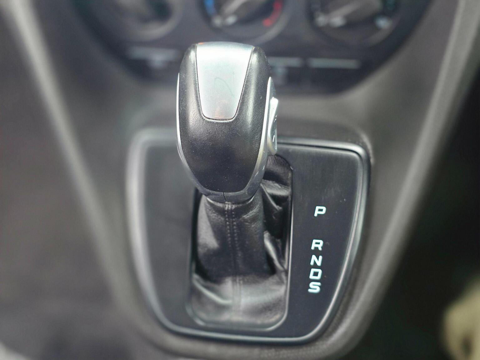 2017 Ford Grand Tourneo Connect image 34
