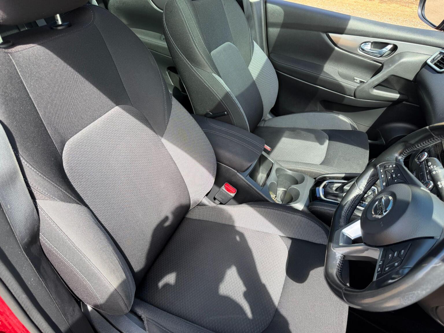 2018 Nissan Qashqai image 31