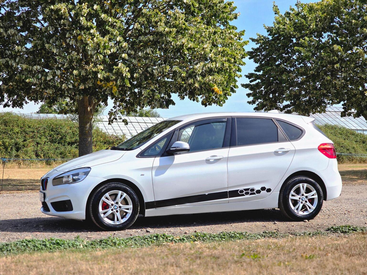 2015 BMW 2 Series Active Tourer image 16