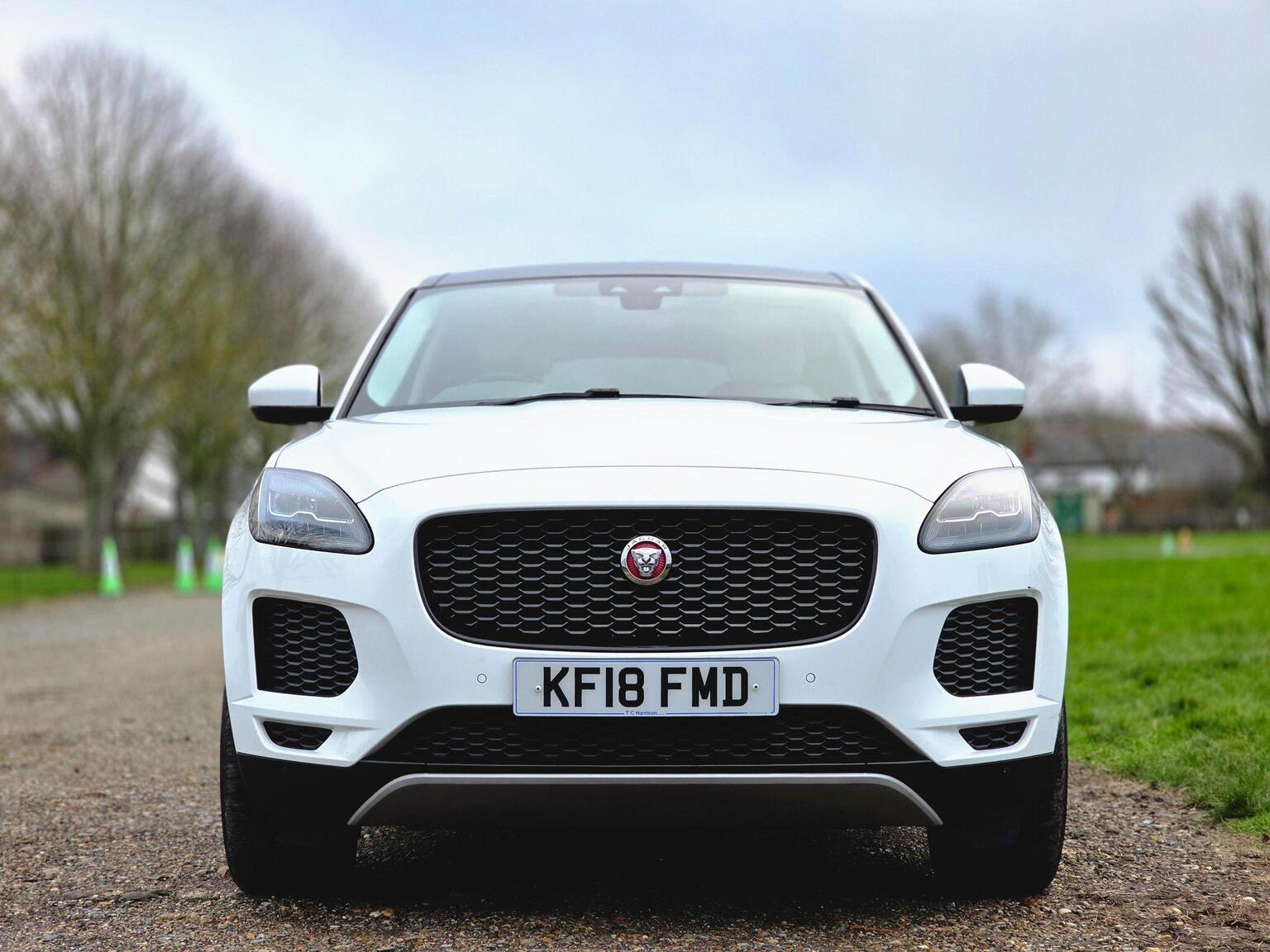 2018 Jaguar E-PACE image 18