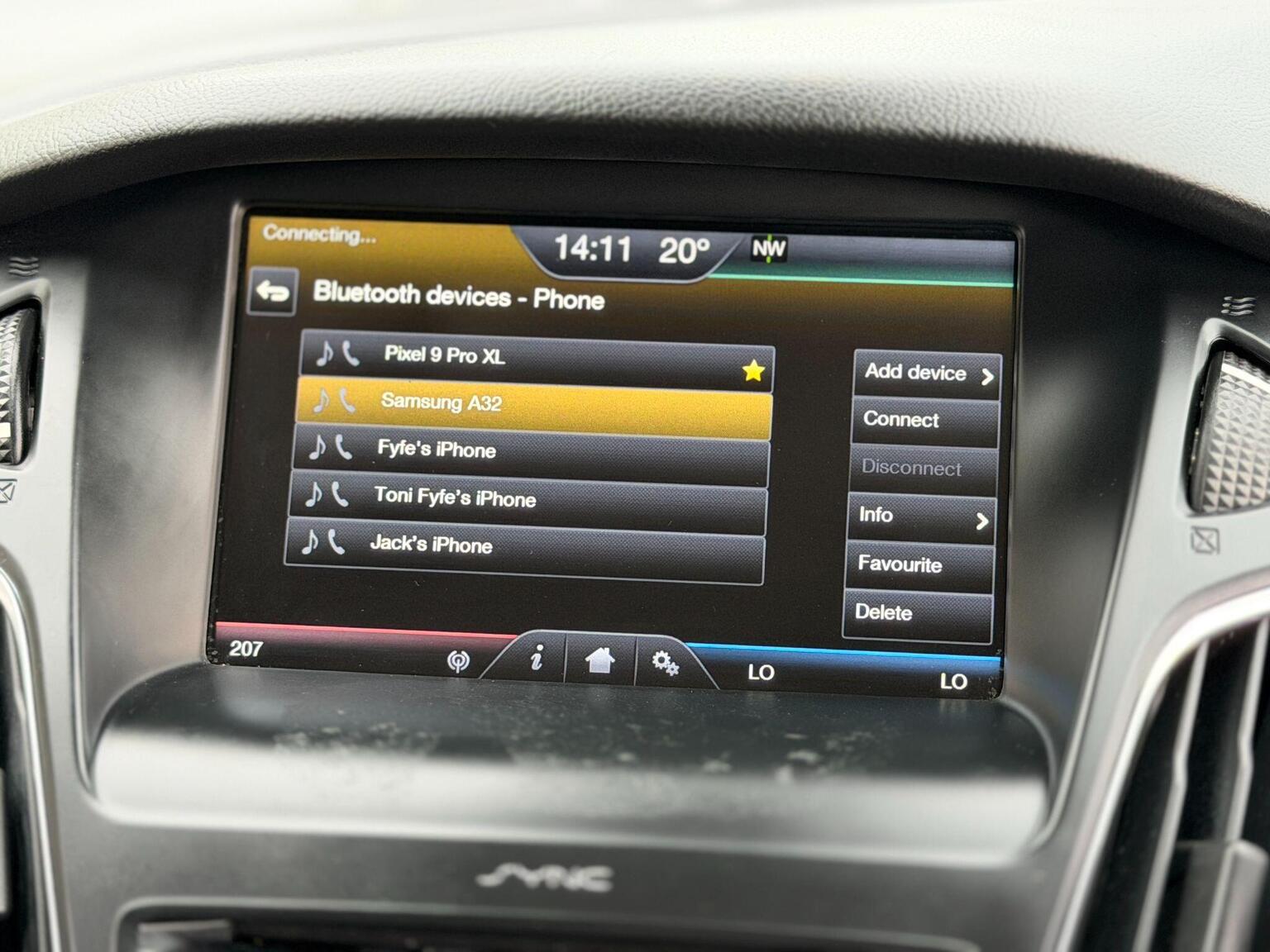 2016 Ford Focus image 47