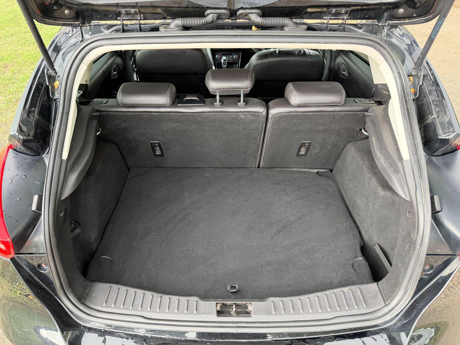 2016 Ford Focus image 51