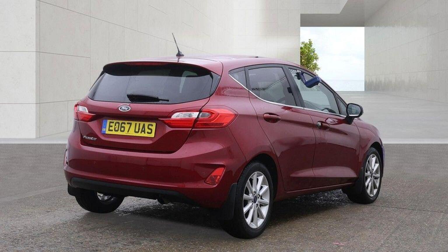 2017 Ford Fiesta image 3
