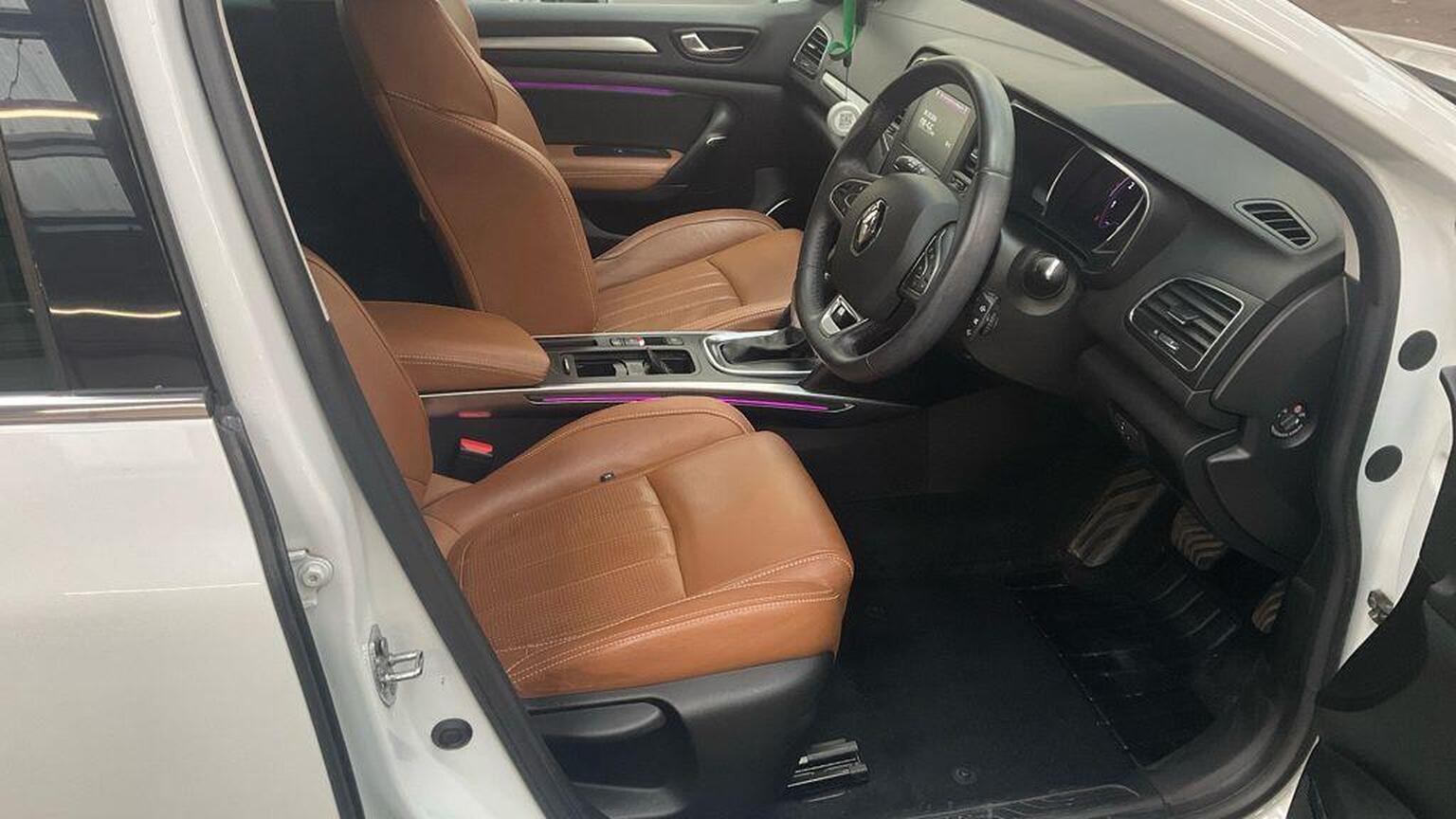 2019 Renault Megane image 12