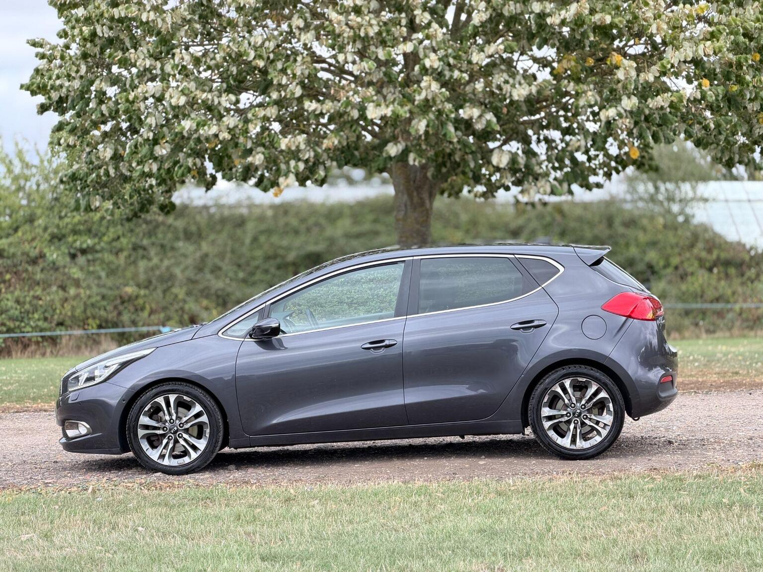 2015 Kia Ceed image 9