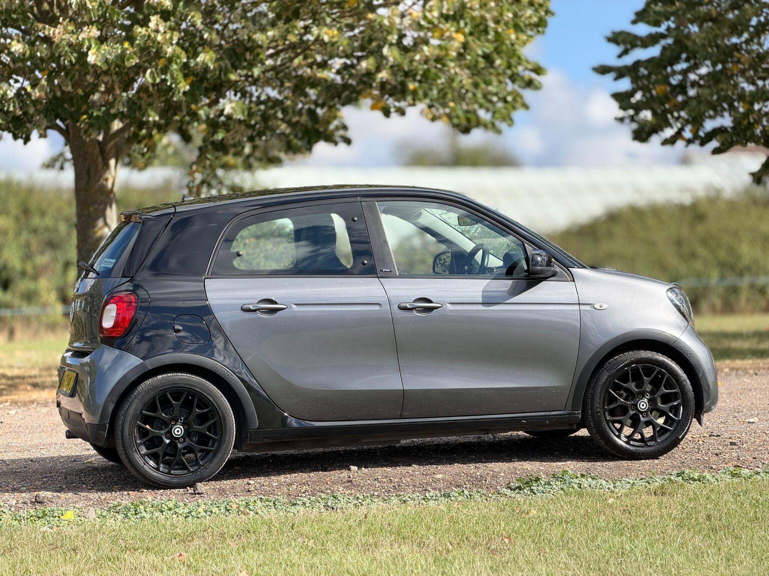 2017 Smart forfour image 4