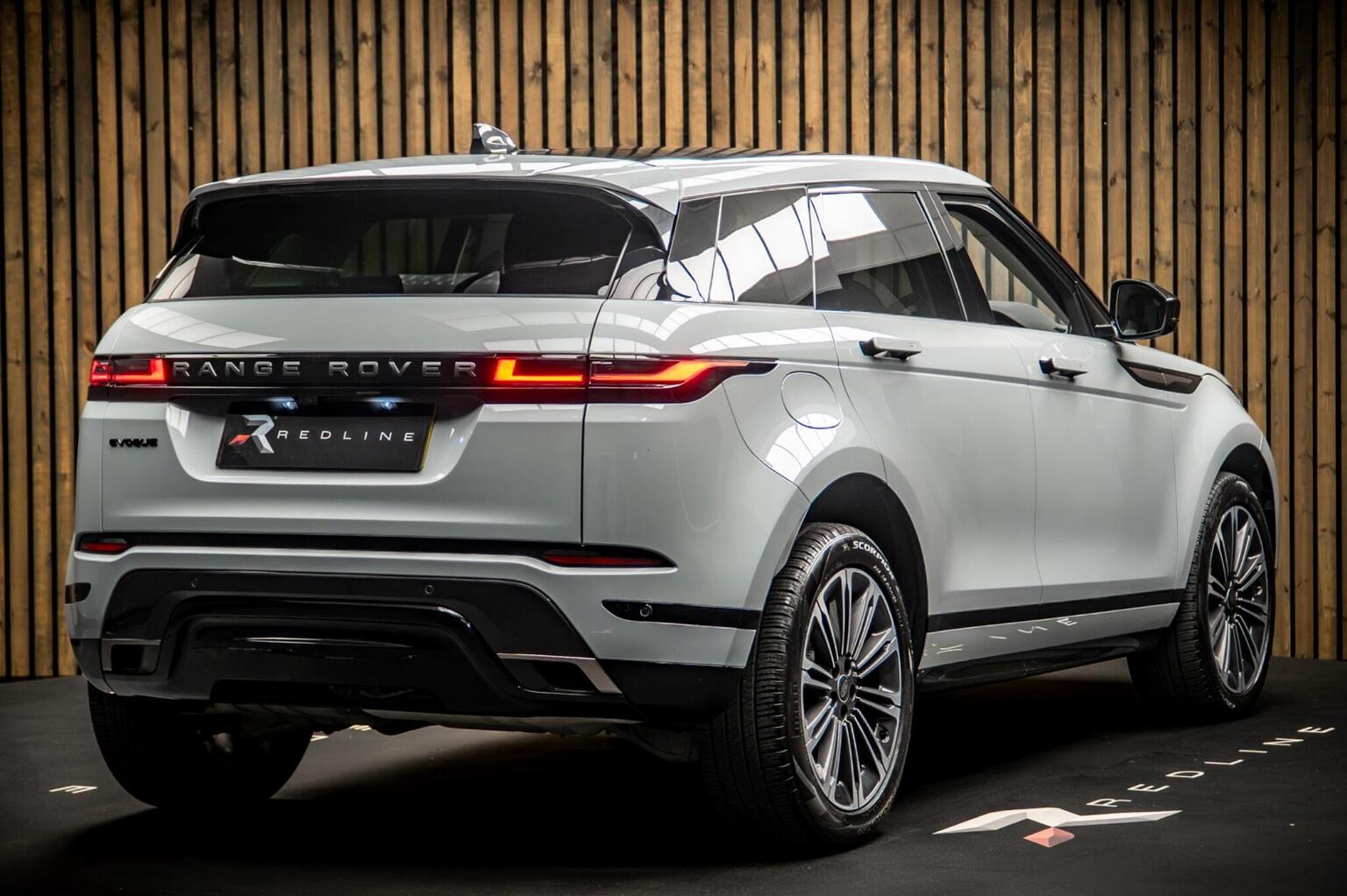 2023 Land Rover Range Rover Evoque Dynamic HSE — photograph 4