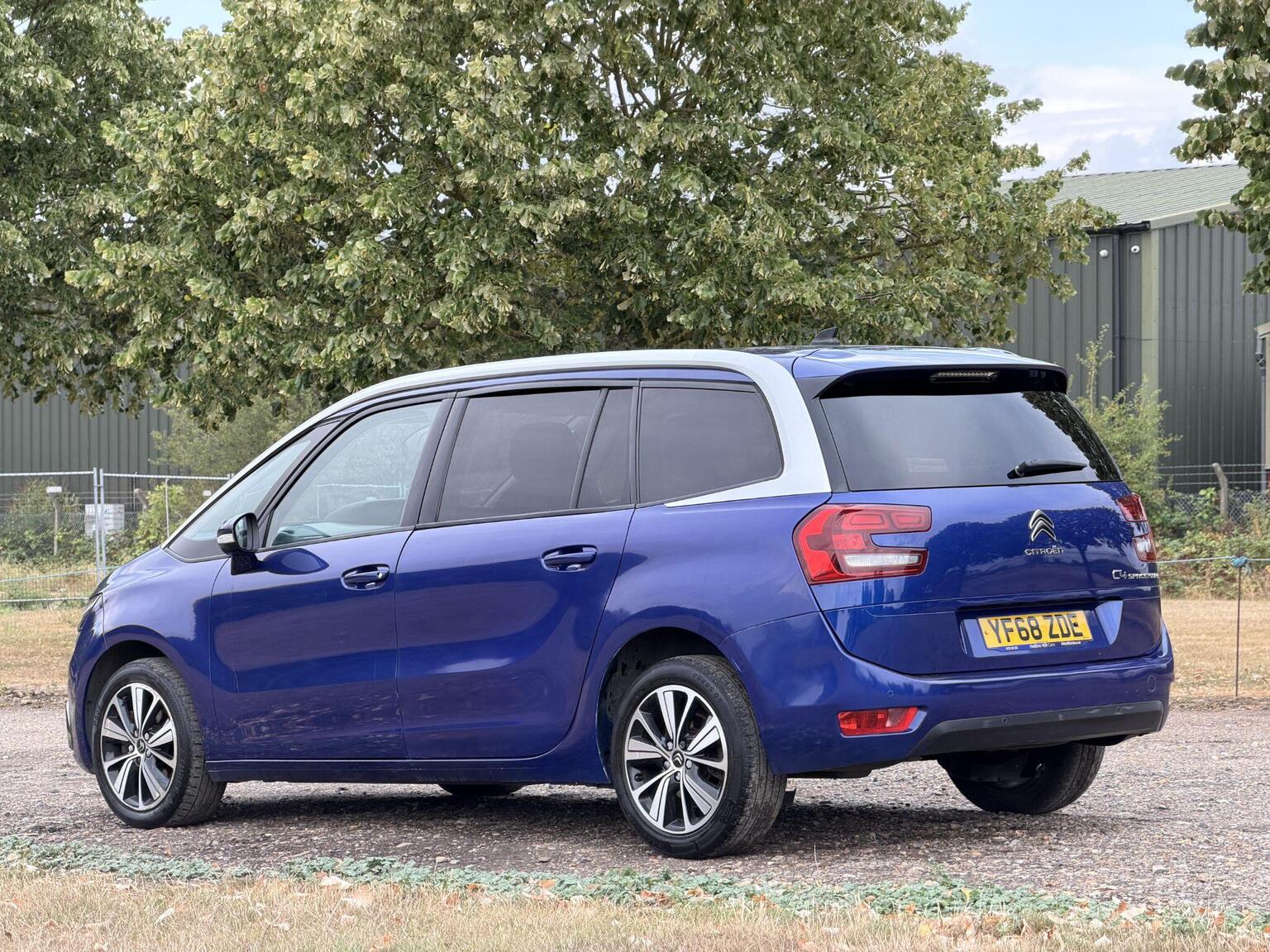 2019 Citroen Grand C4 SpaceTourer image 12
