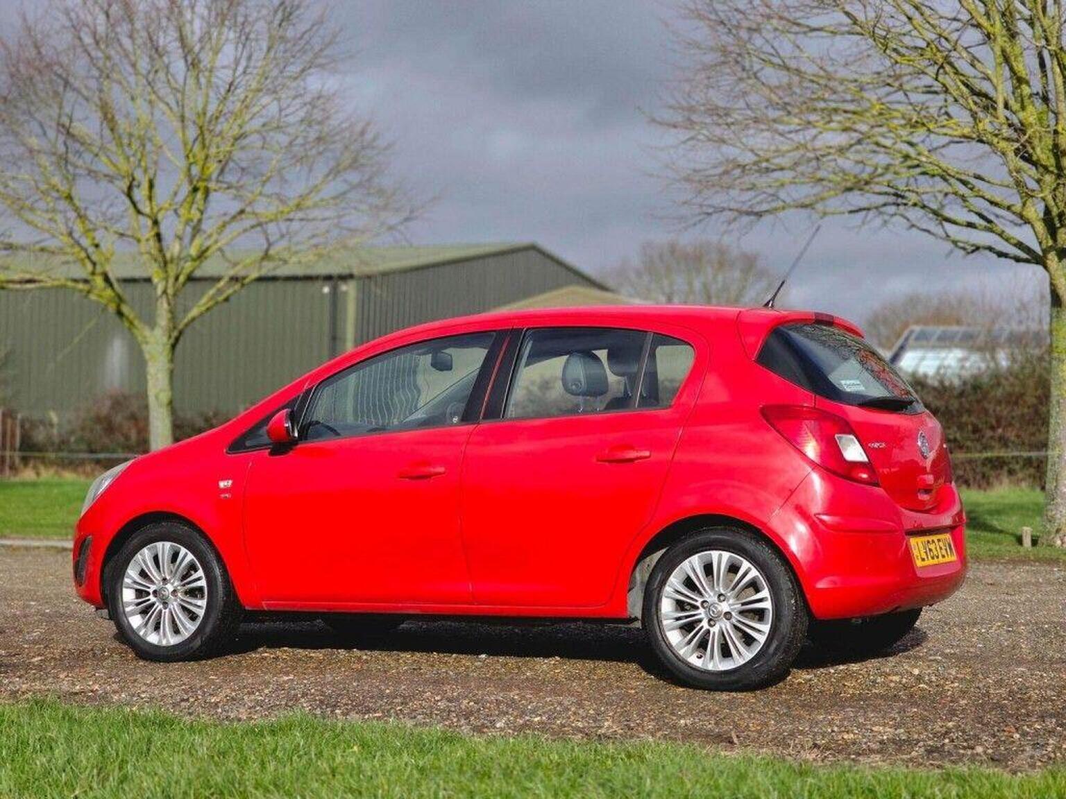 2013 Vauxhall Corsa image 12