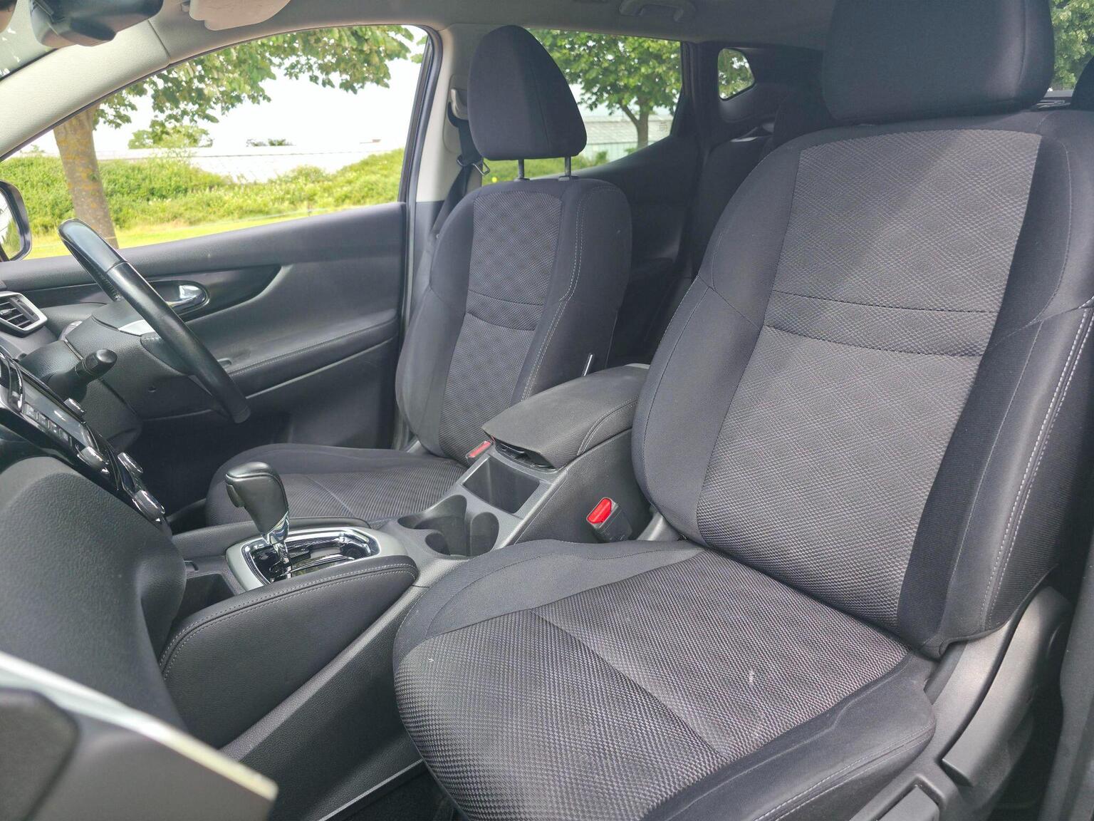 2016 Nissan Qashqai image 28