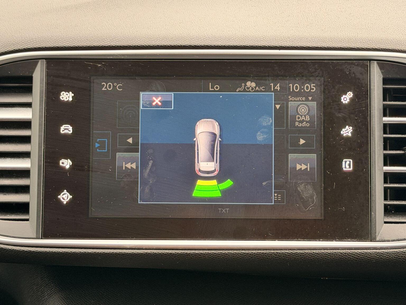2017 Peugeot 308 image 46