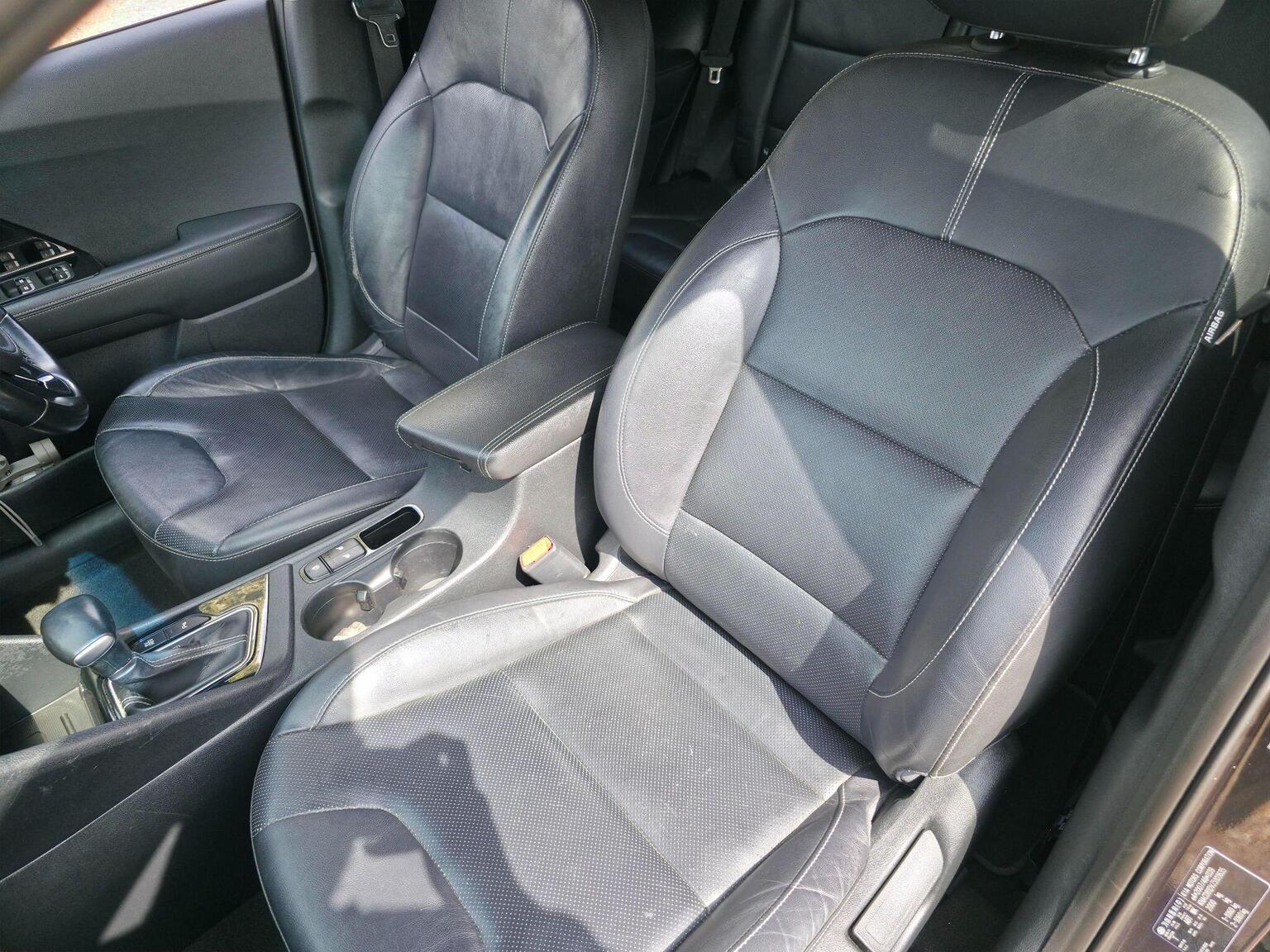 2017 Kia Niro image 30