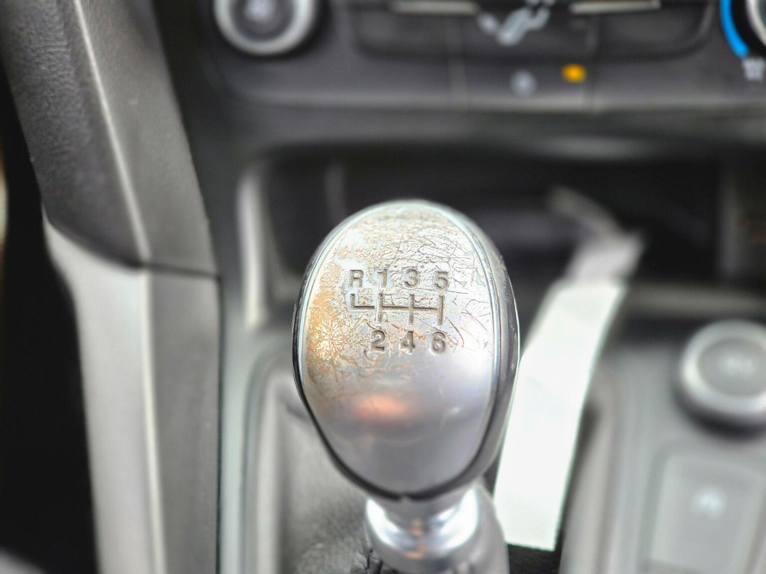 2018 Ford Focus image 32