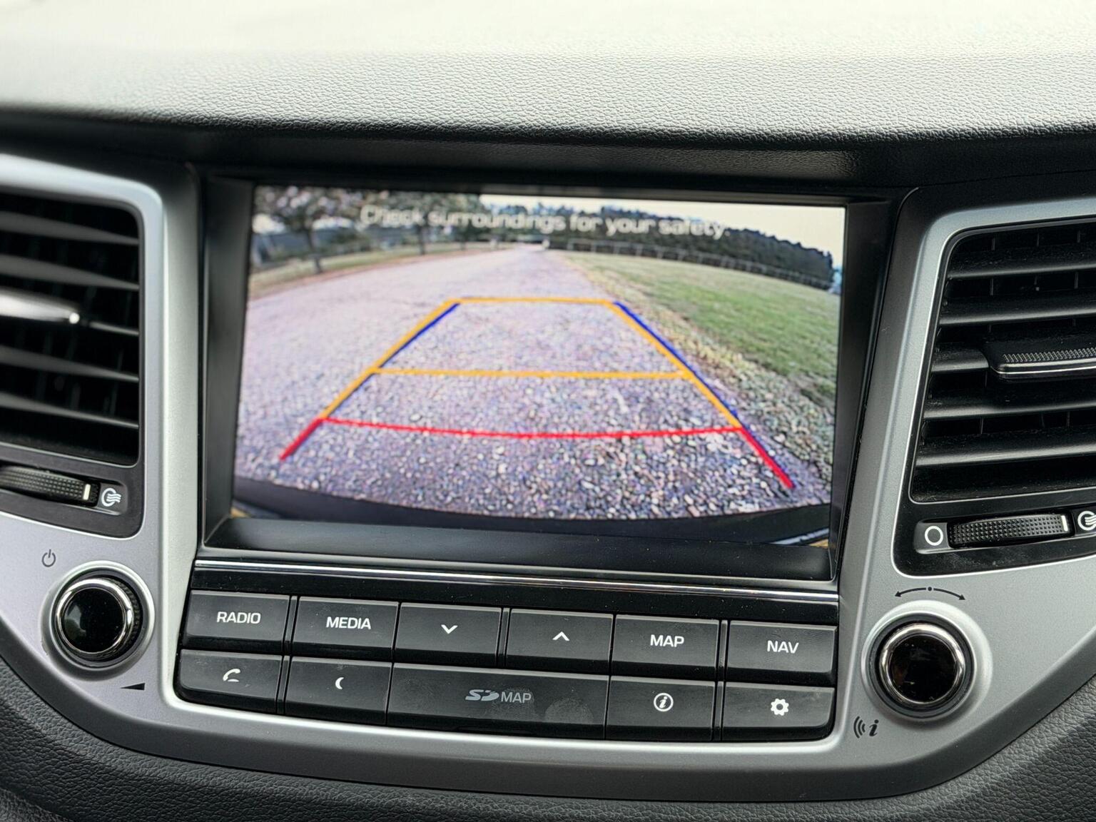 2017 Hyundai TUCSON image 46