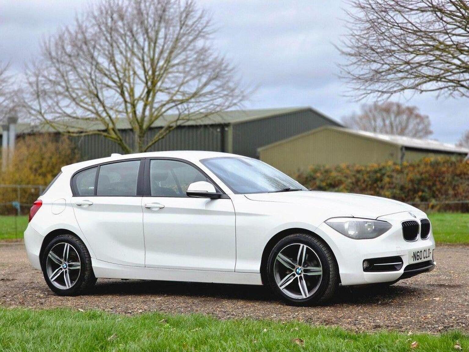 2013 BMW 1 Series image 2