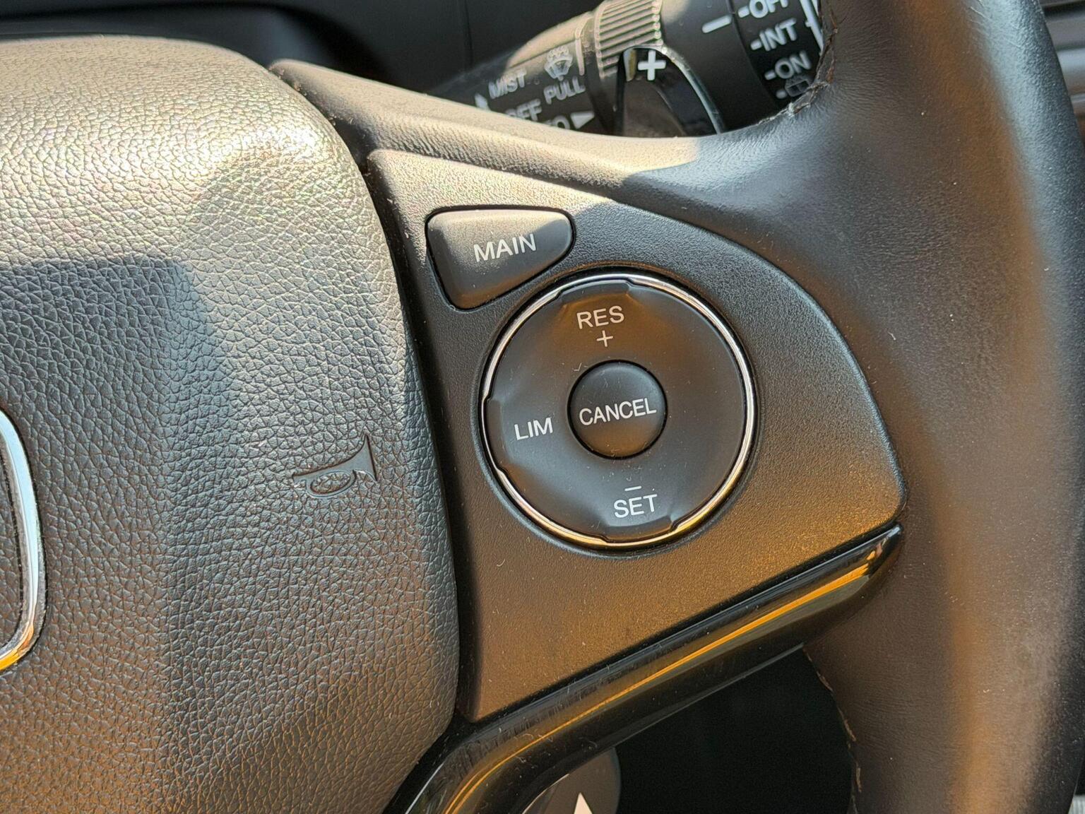 2016 Honda HR-V image 37