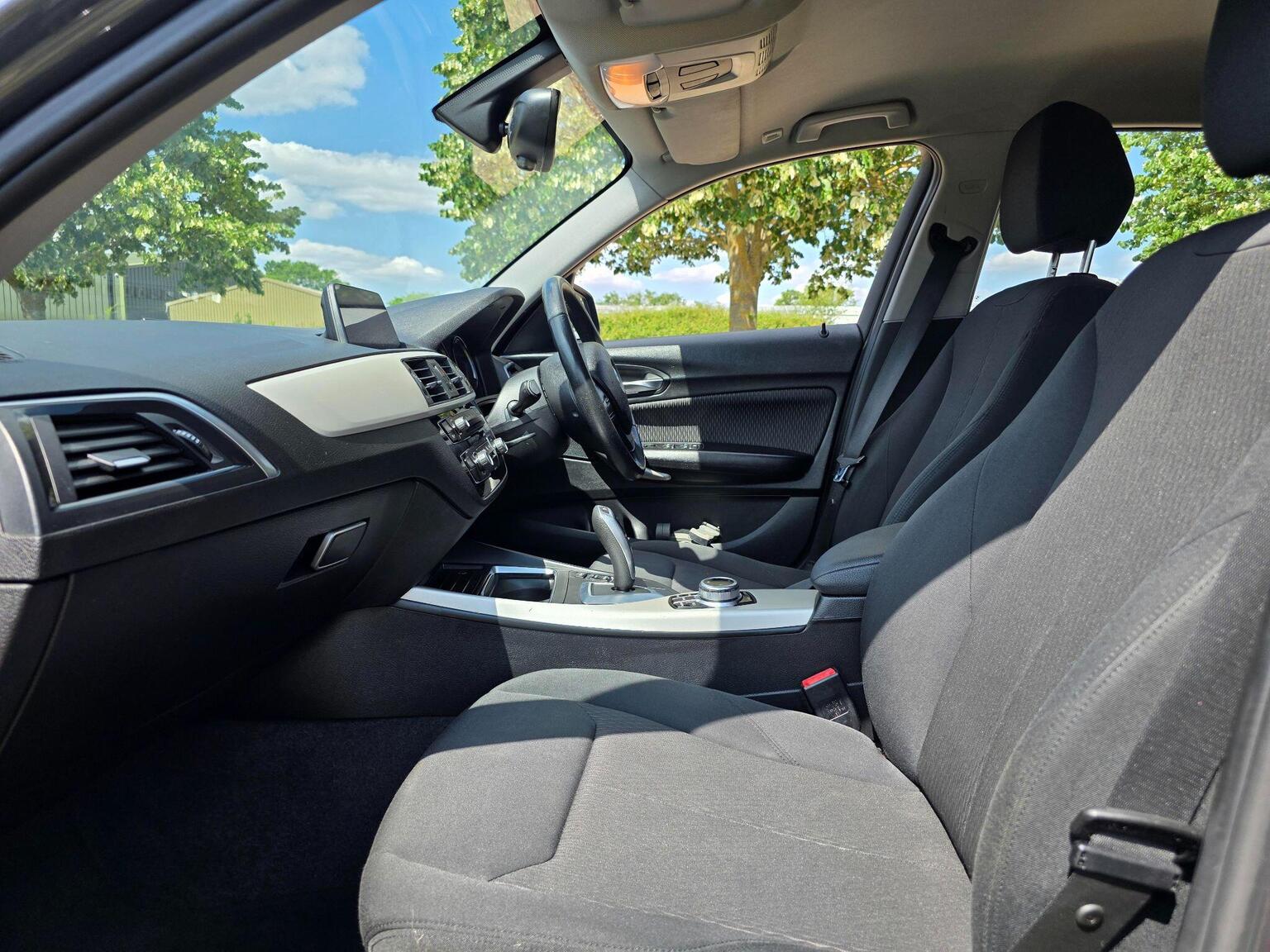 2018 BMW 1 Series image 26
