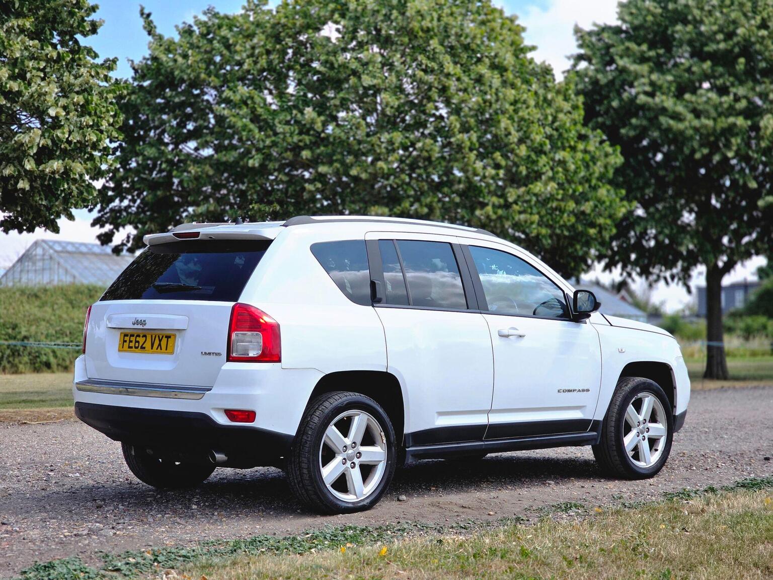 2012 Jeep Compass image 8