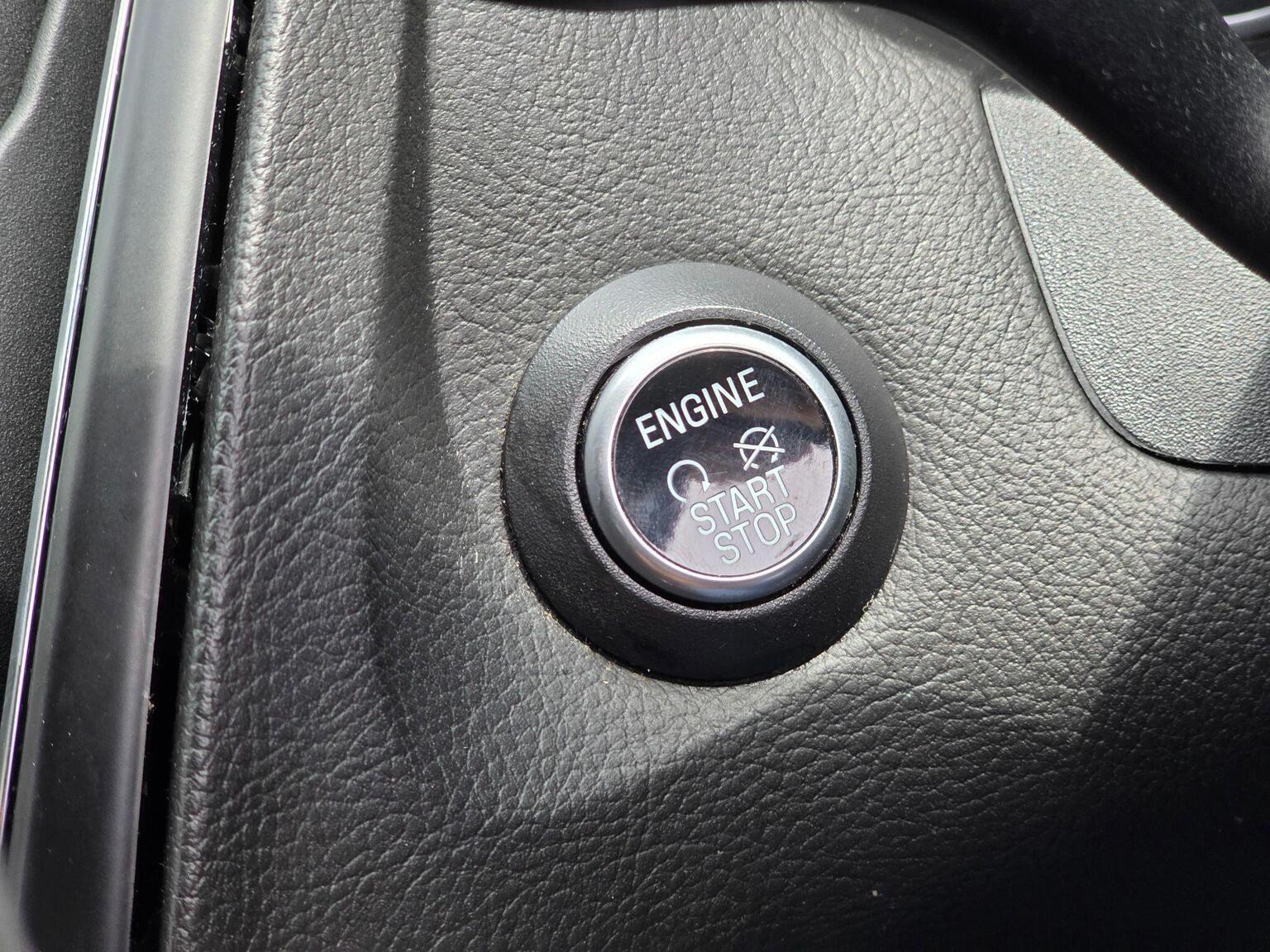 2018 Ford Focus image 42