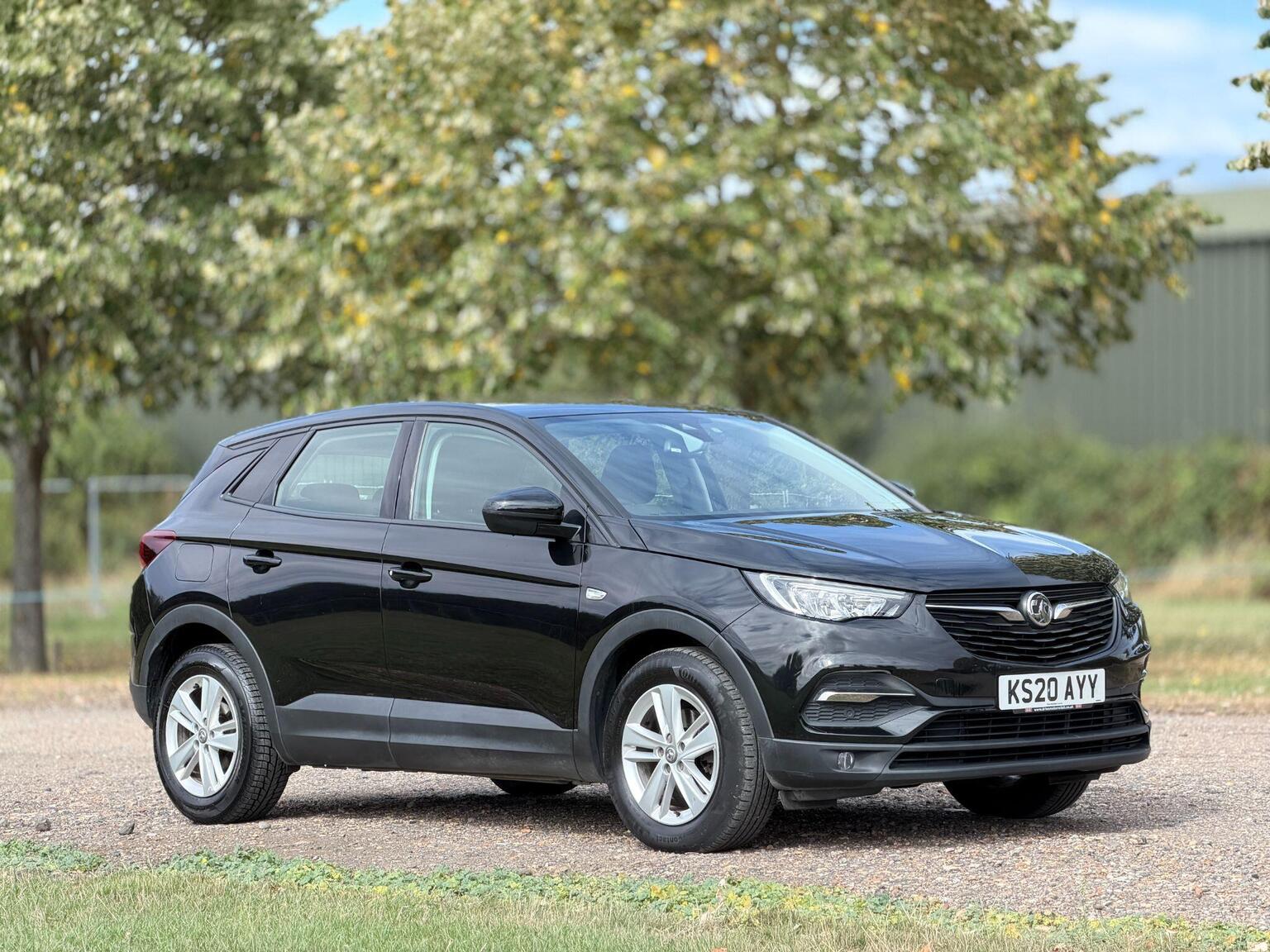 2020 Vauxhall Grandland X image 2