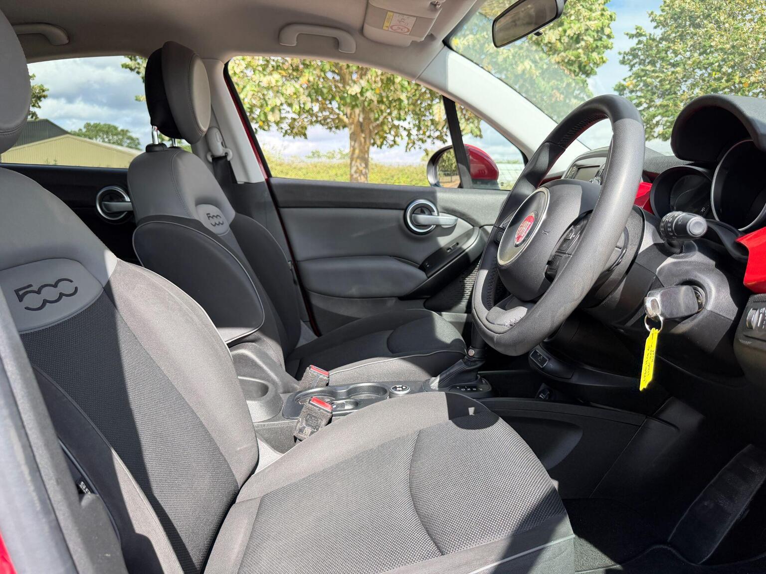 2016 Fiat 500X image 21