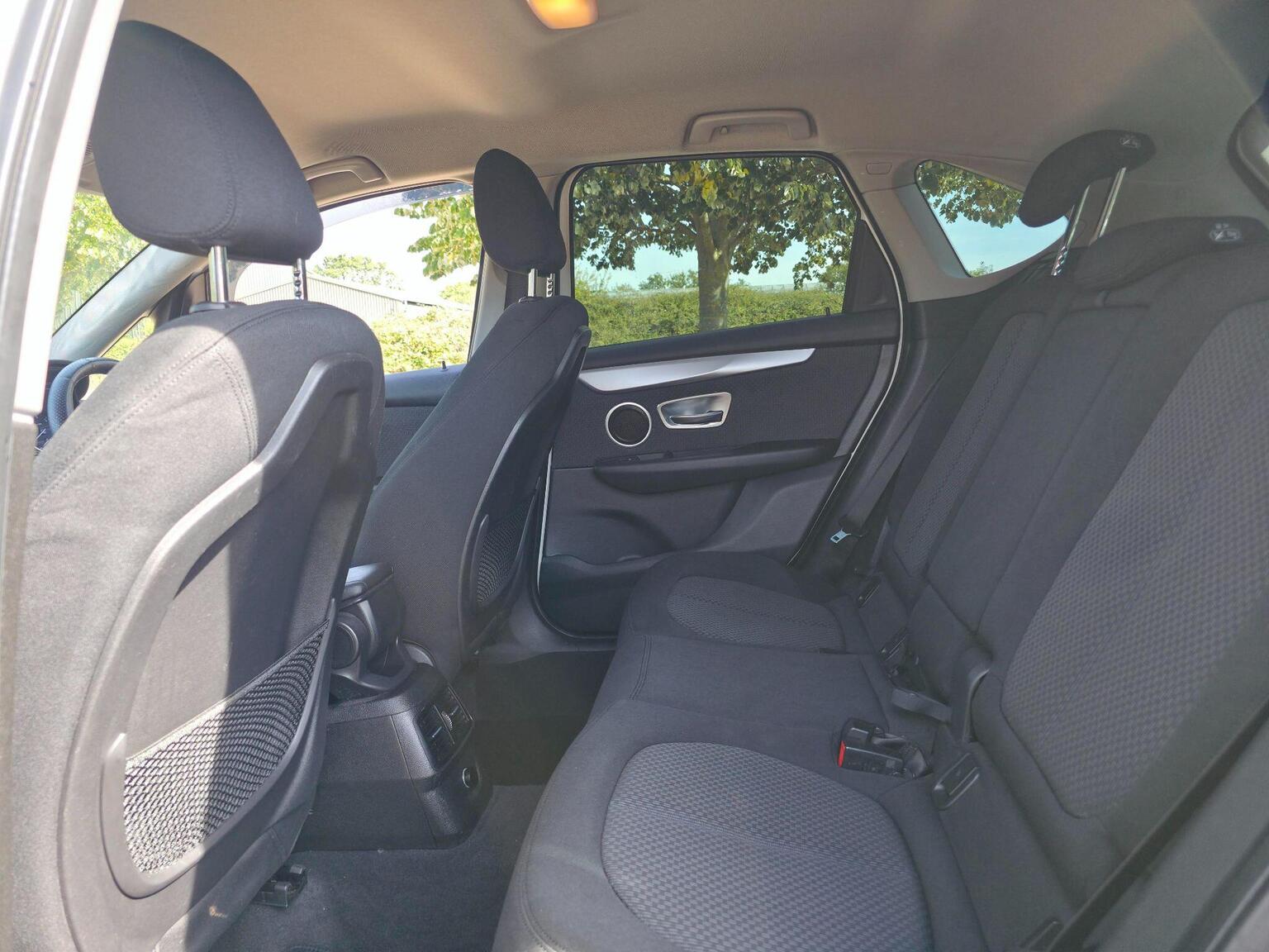 2015 BMW 2 Series Active Tourer image 27