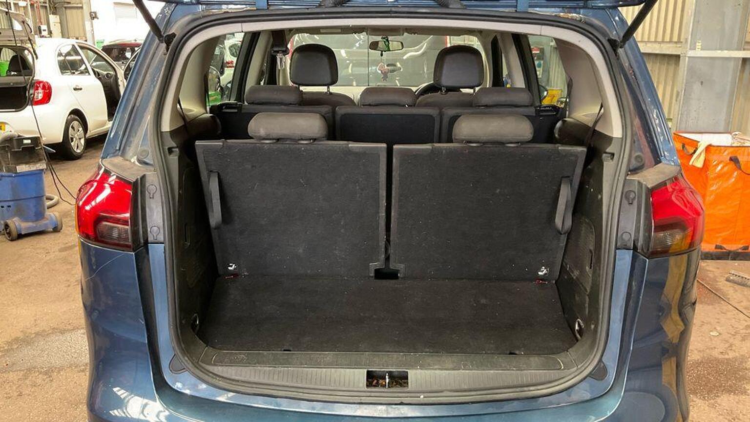 2015 Vauxhall Zafira Tourer image 15