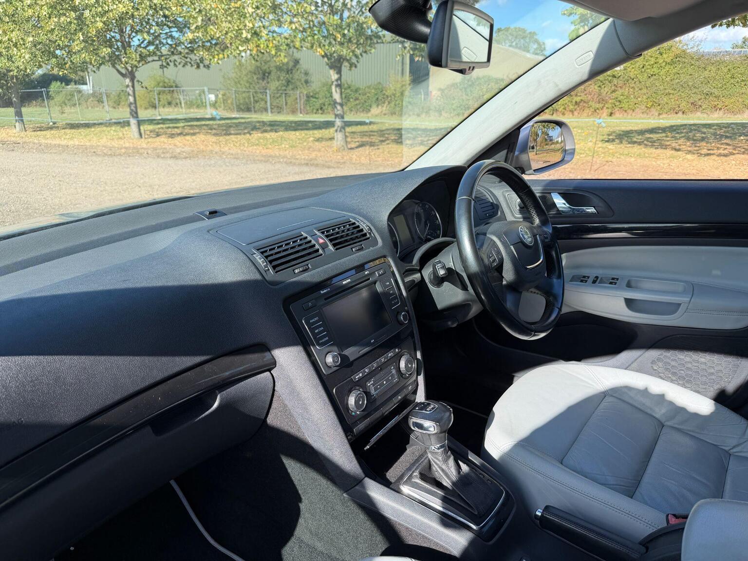 2009 Skoda Octavia image 20