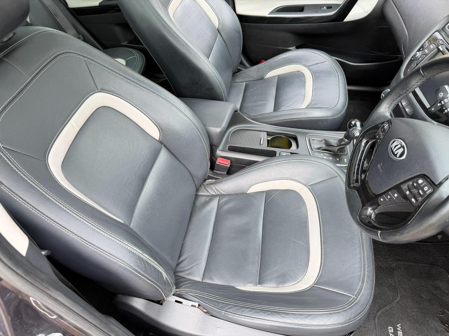 2015 Kia Ceed image 23