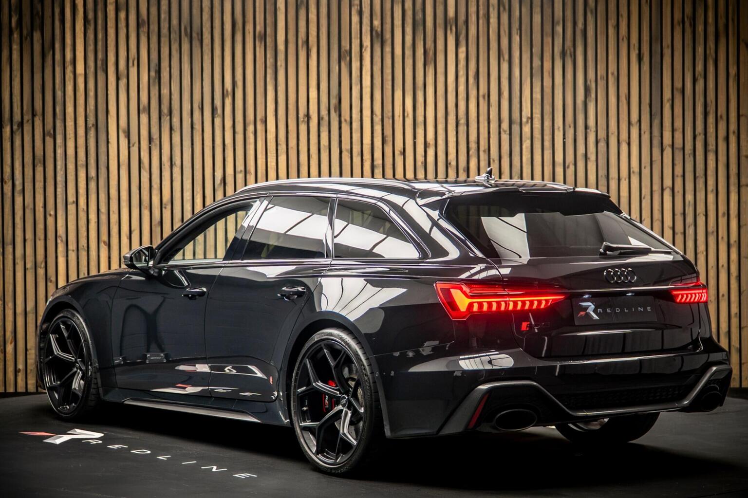 2023 Audi RS6 Avant Performance Carbon Vorsprung — photograph 3