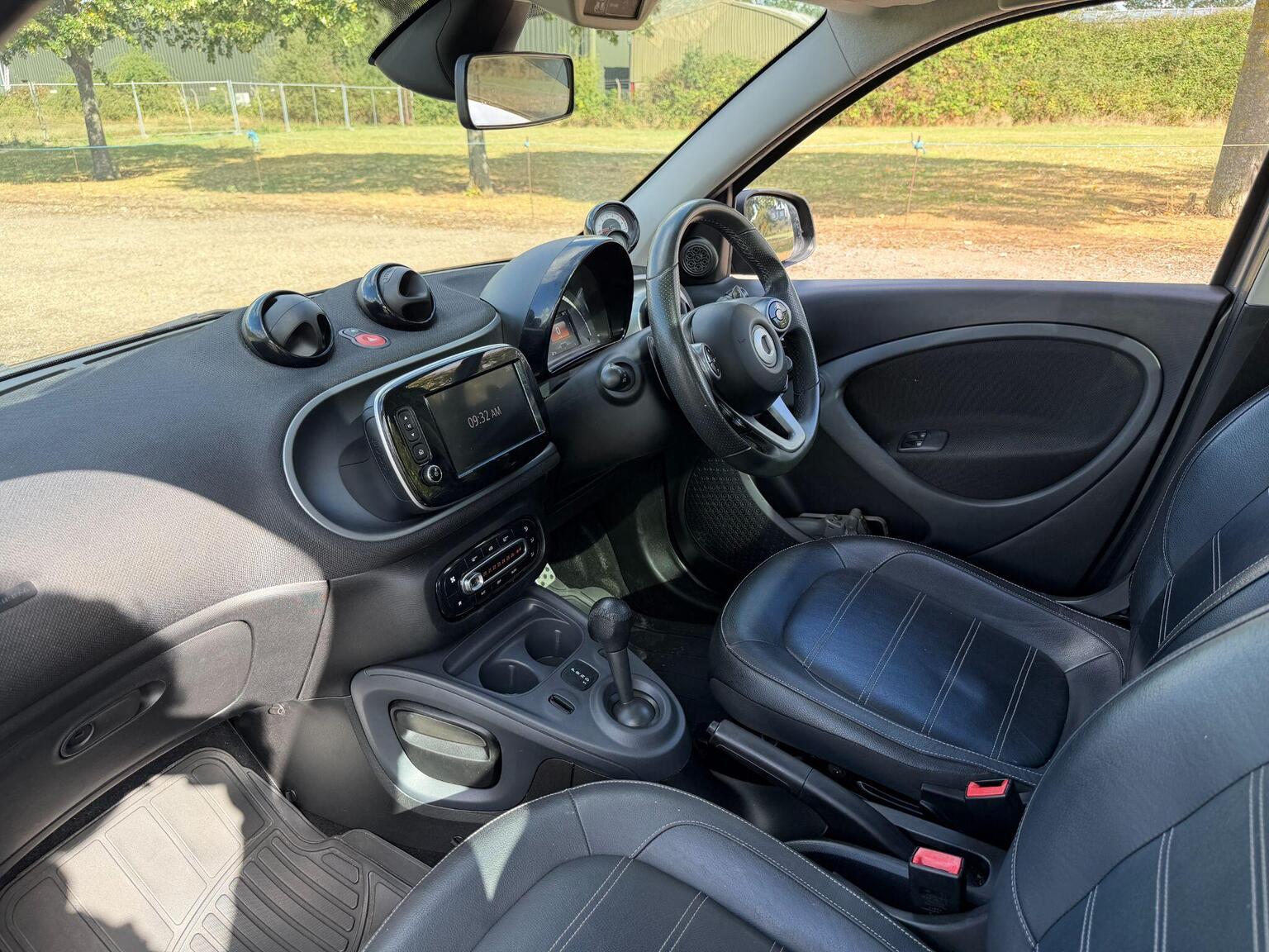 2017 Smart forfour image 29