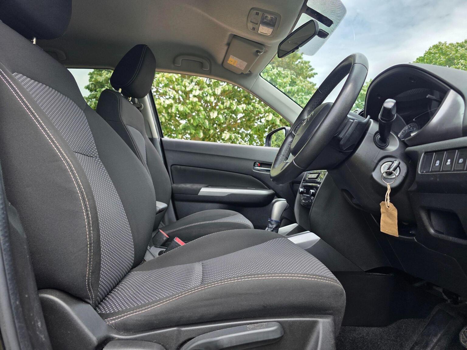 2019 Suzuki Vitara image 21