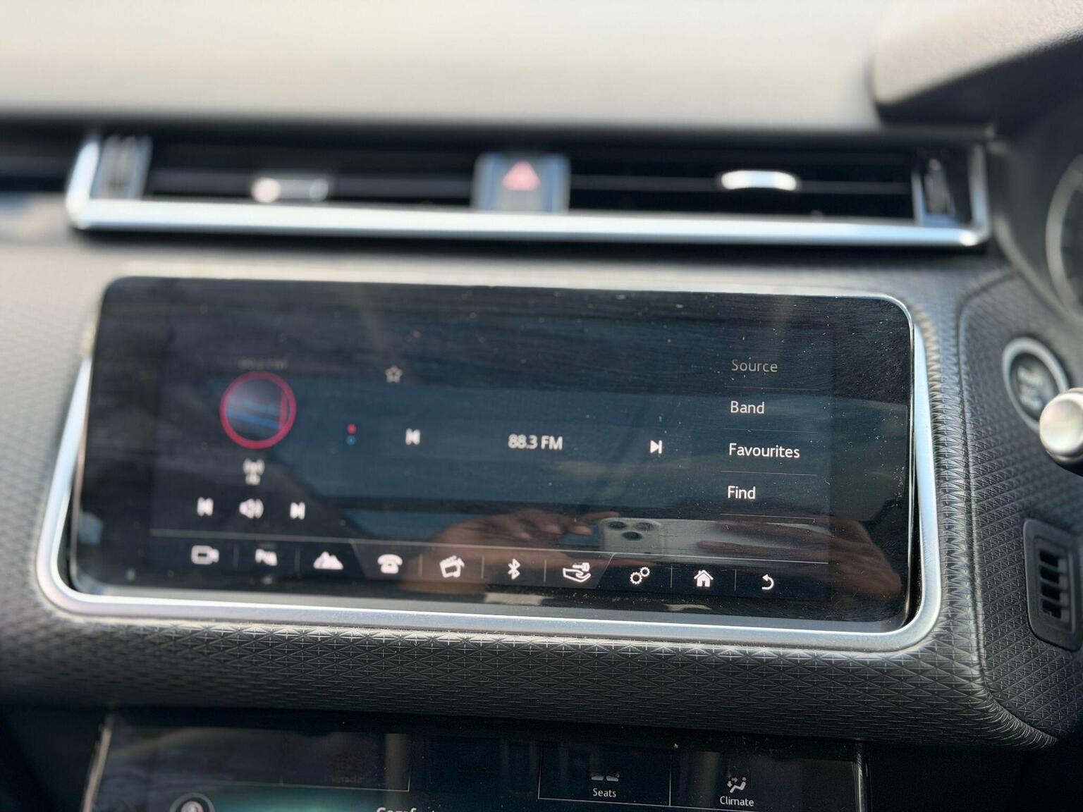 2018 Land Rover Range Rover Velar image 42