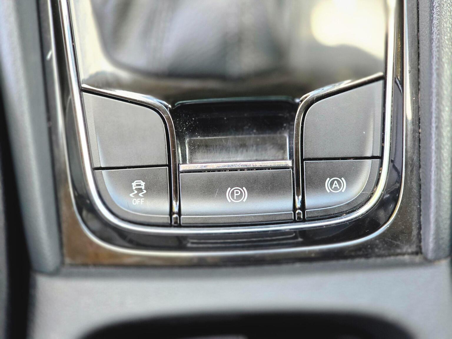 2018 Skoda Karoq image 46