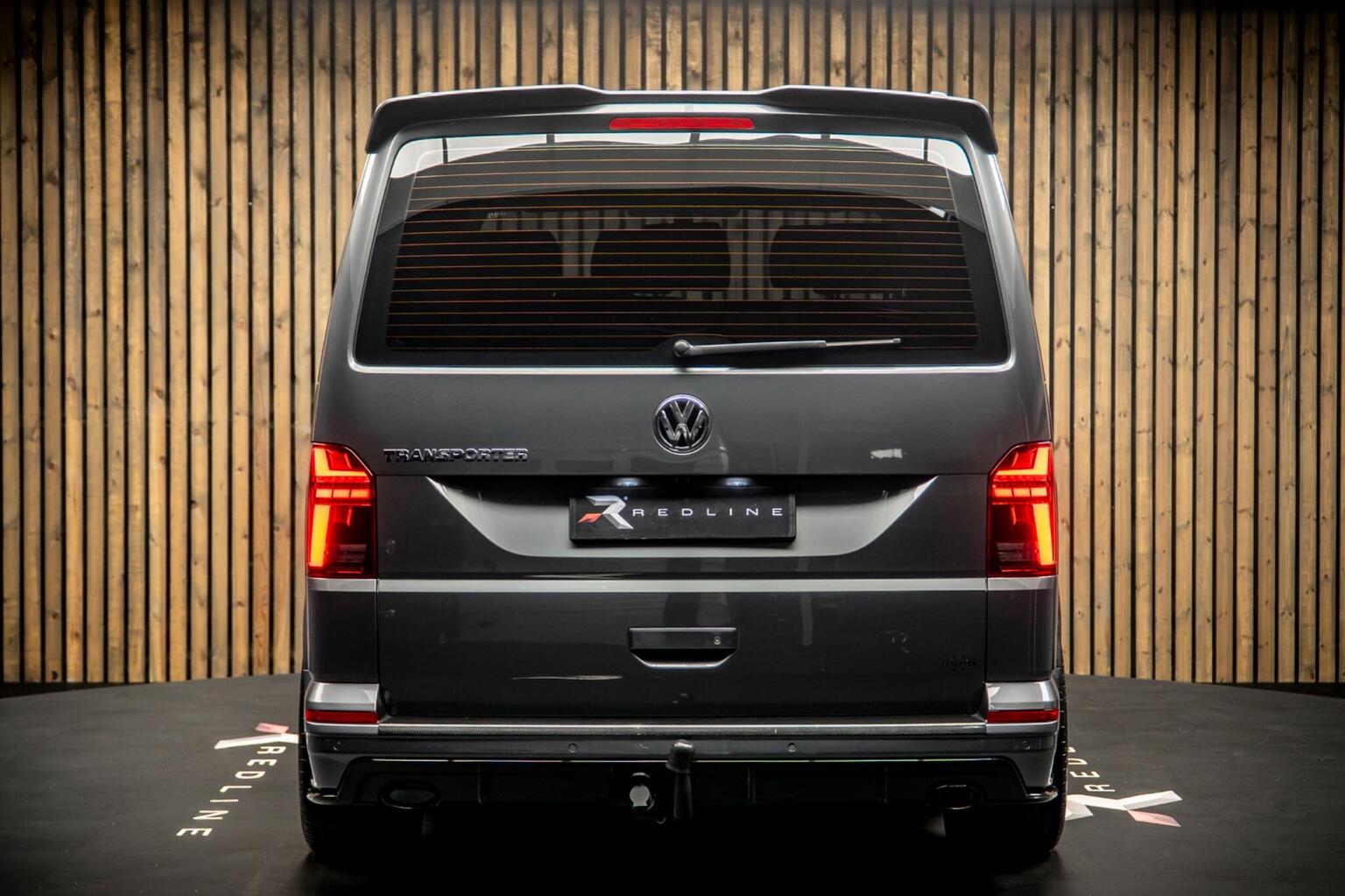 2022 Volkswagen Transporter T32 Highline FWD SWB — photograph 5