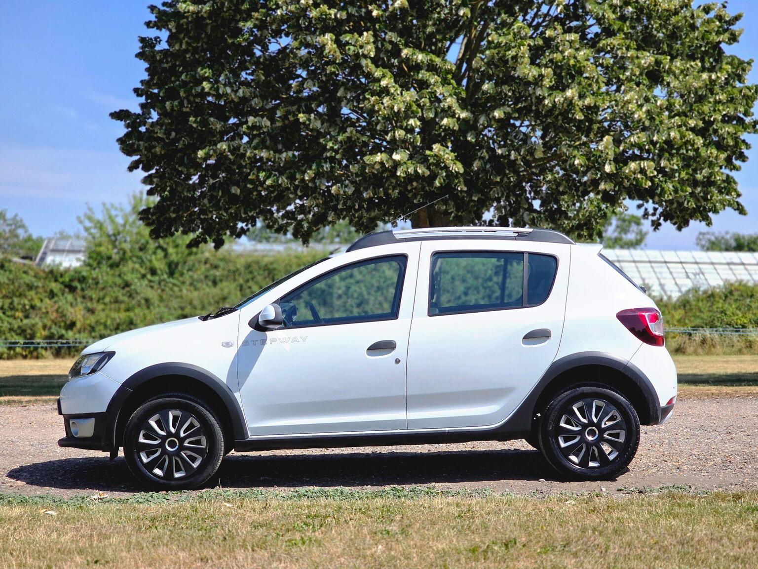 2013 Dacia Sandero Stepway image 17